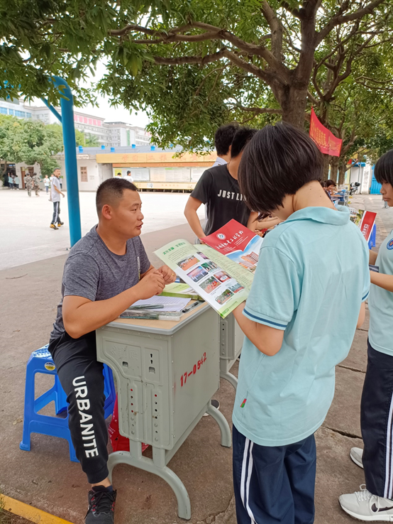 1621995260406998.png image.png