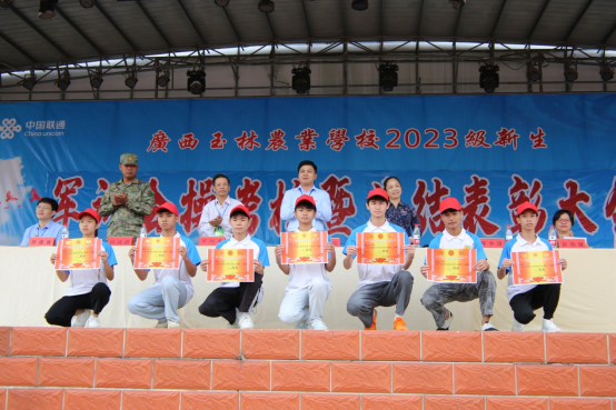 1697414559599960.png image.png