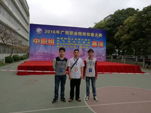 1492863602328656.jpg 02.jpg