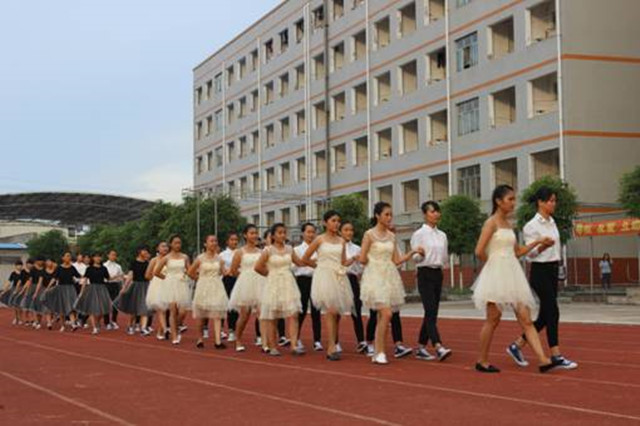 1492868383312576.jpg 41.jpg