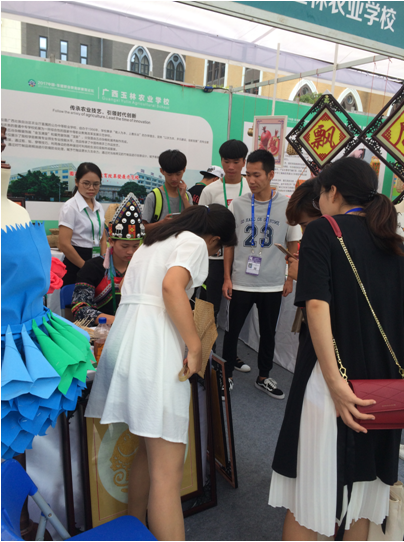 1505900597980476.png blob.png