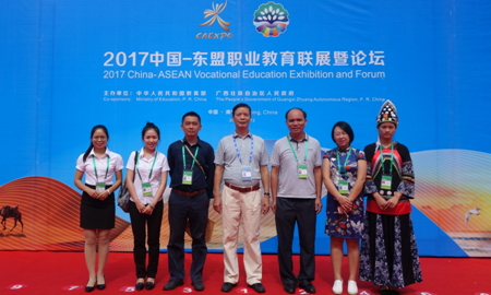 1505900718959096.png blob.png